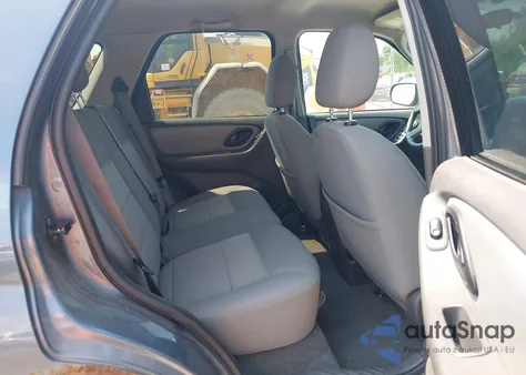 2005 Ford Escape Xlt z USA, uszkodzony, nr VIN 1FMYU931X5KD76342